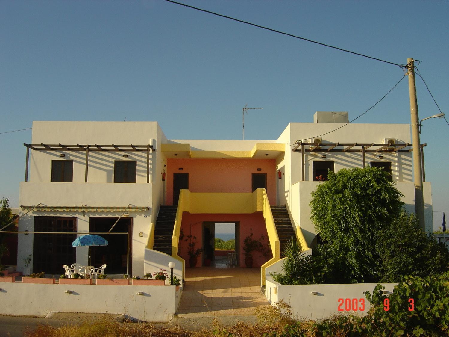 Iliaktida Apartments Rapaniana Bagian luar foto