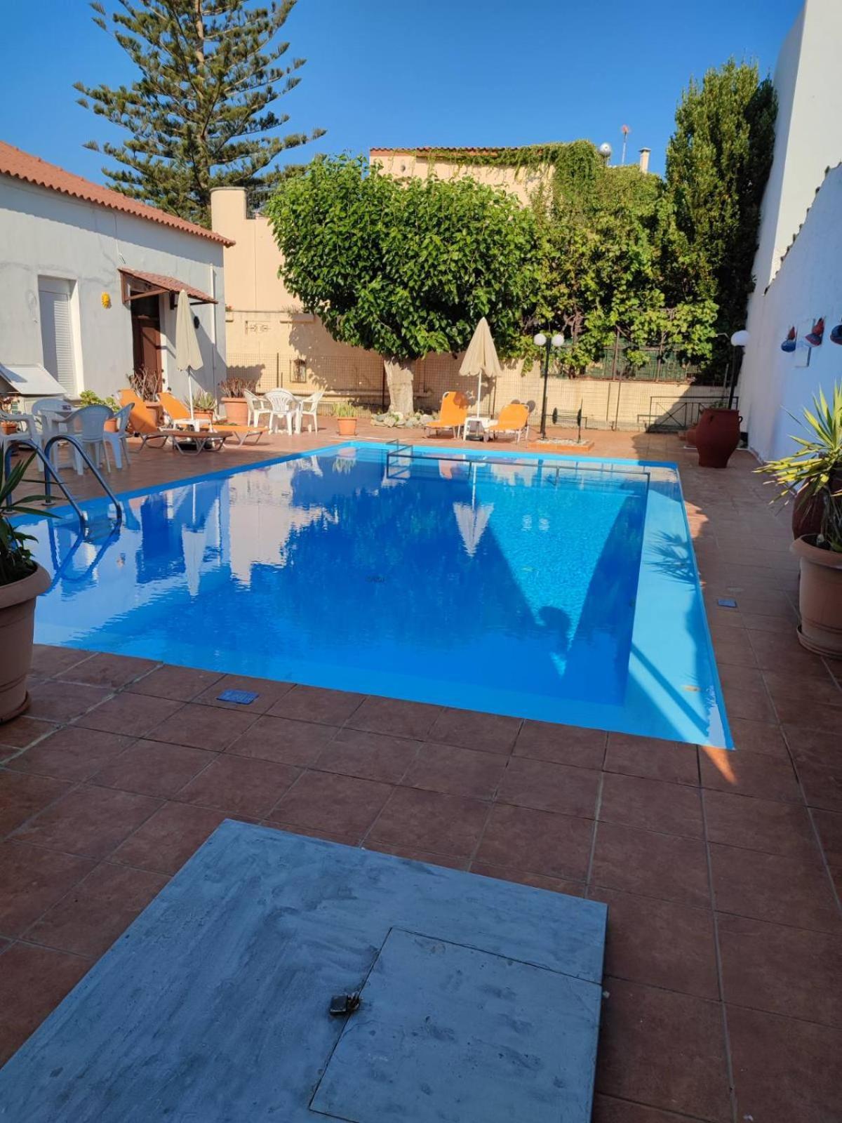 Iliaktida Apartments Rapaniana Bagian luar foto